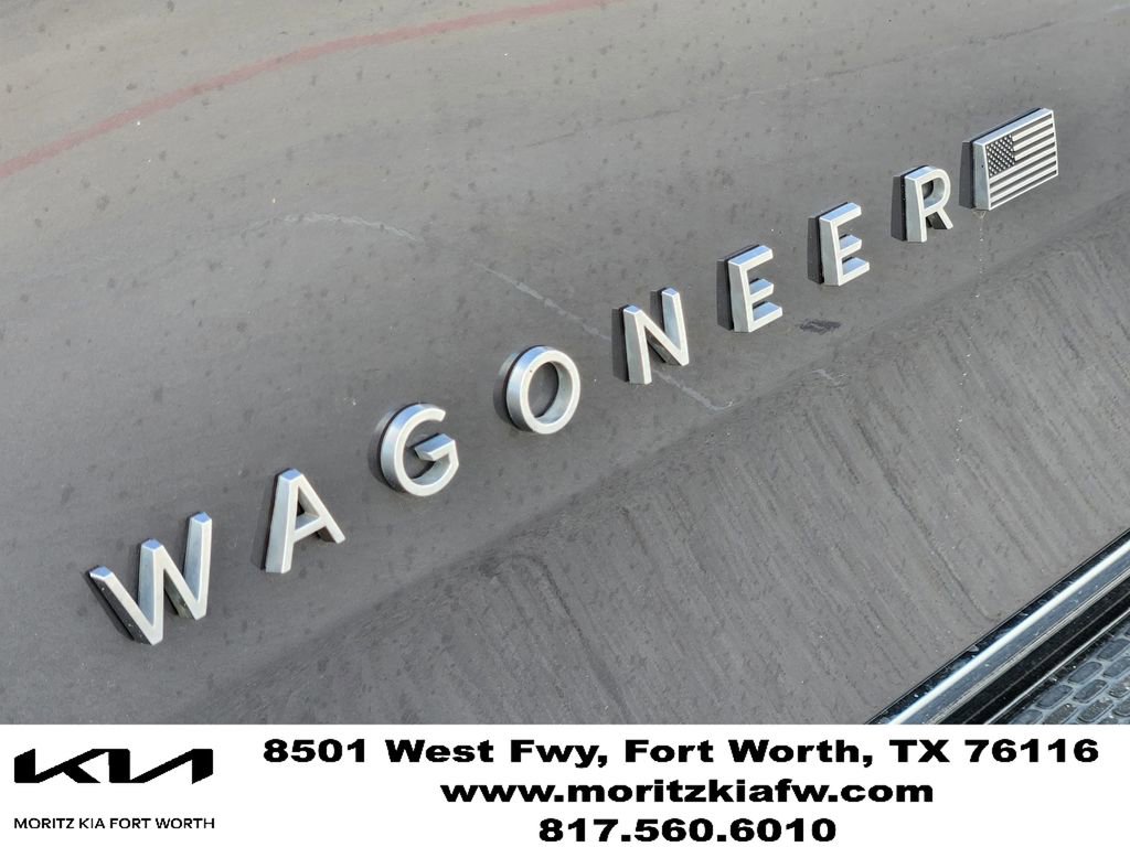 Used 2024 Jeep Wagoneer L Series II w/ Flexible Seating Group RWD image 11