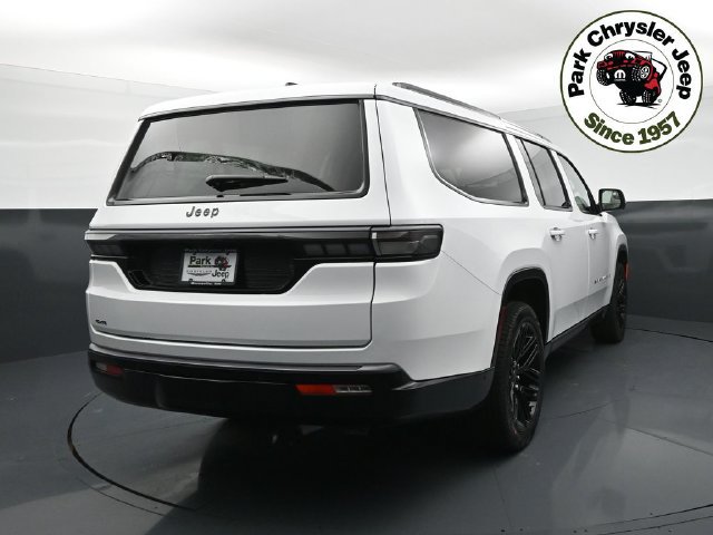 New 2026 Jeep Grand Wagoneer L Limited AWD/4WD image 5
