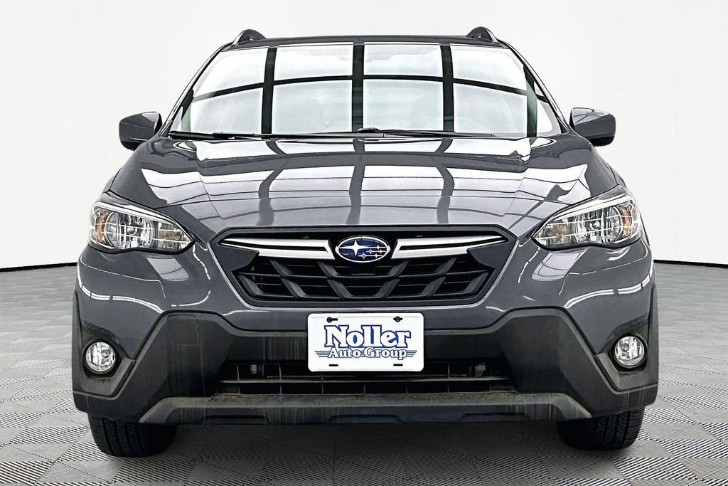 Used 2023 Subaru Crosstrek 2.0i Premium image 3