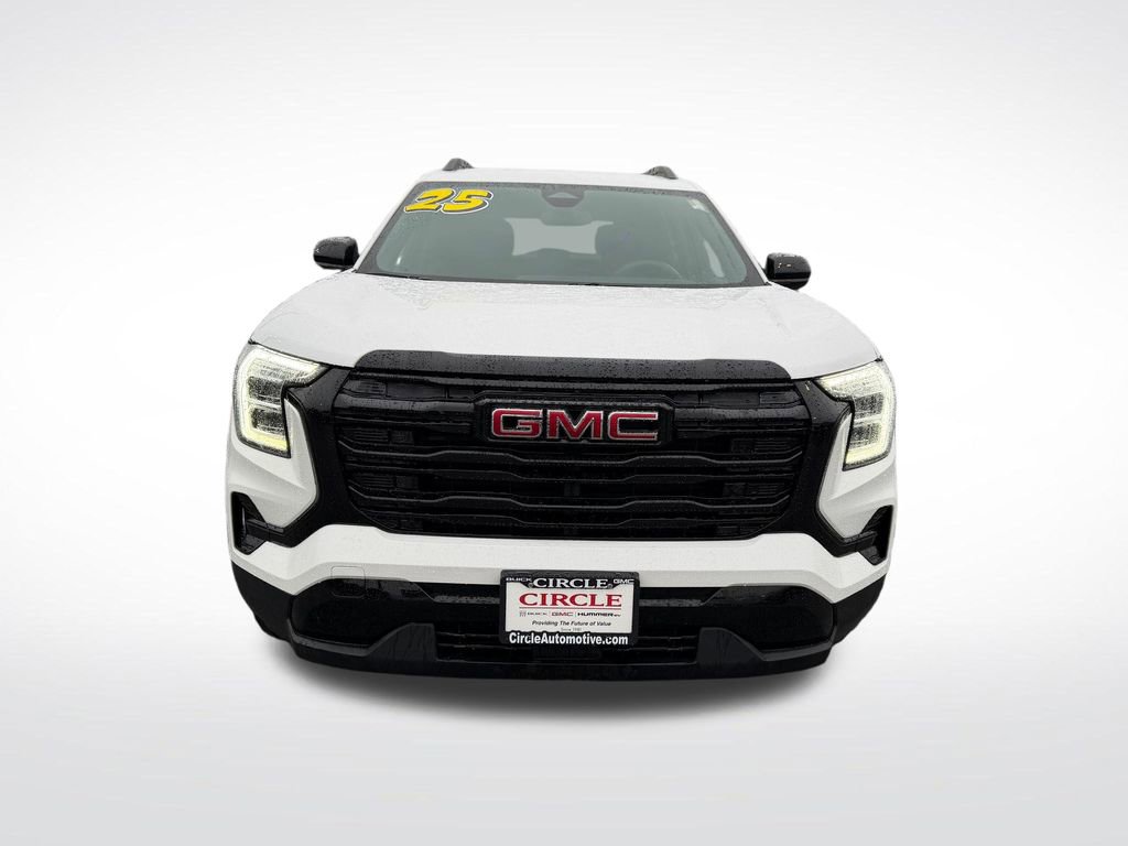 Used 2025 GMC Terrain Elevation w/ Black Edition image 13