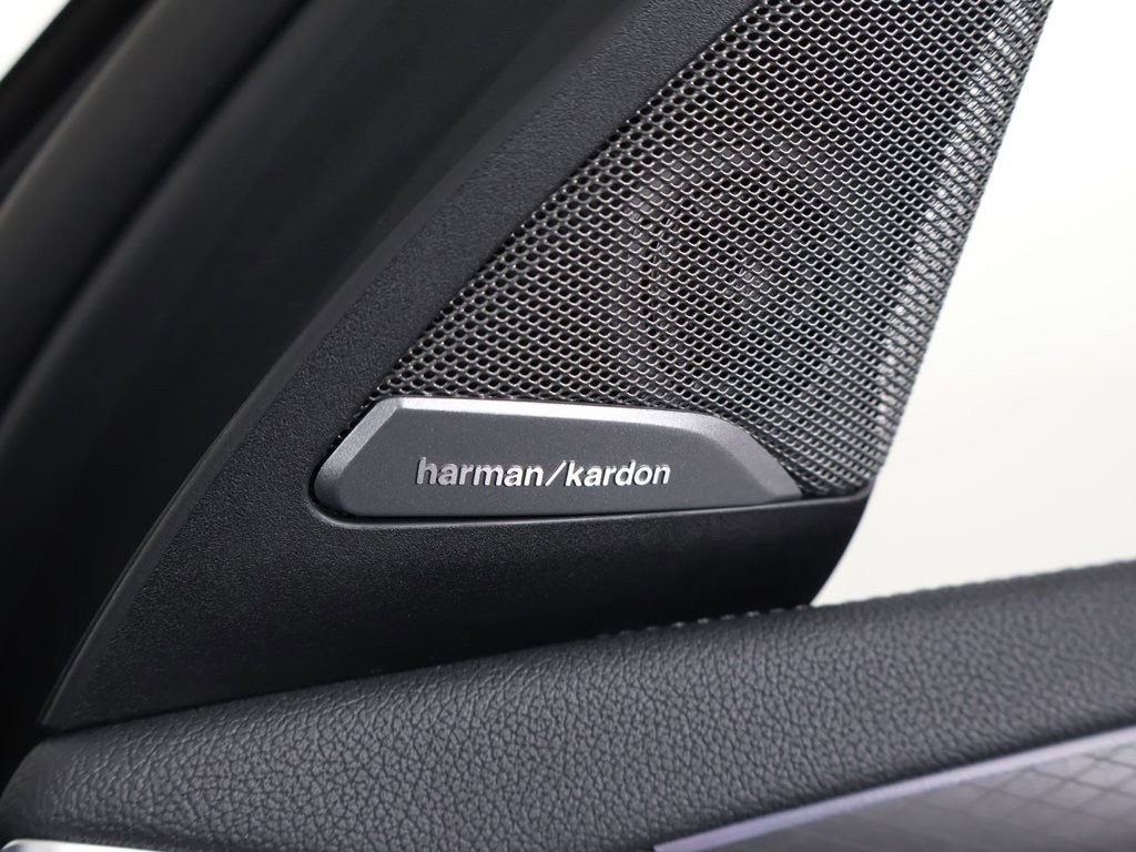 Used 2025 BMW X4 M40i w/ Premium Enhanced Package image 63