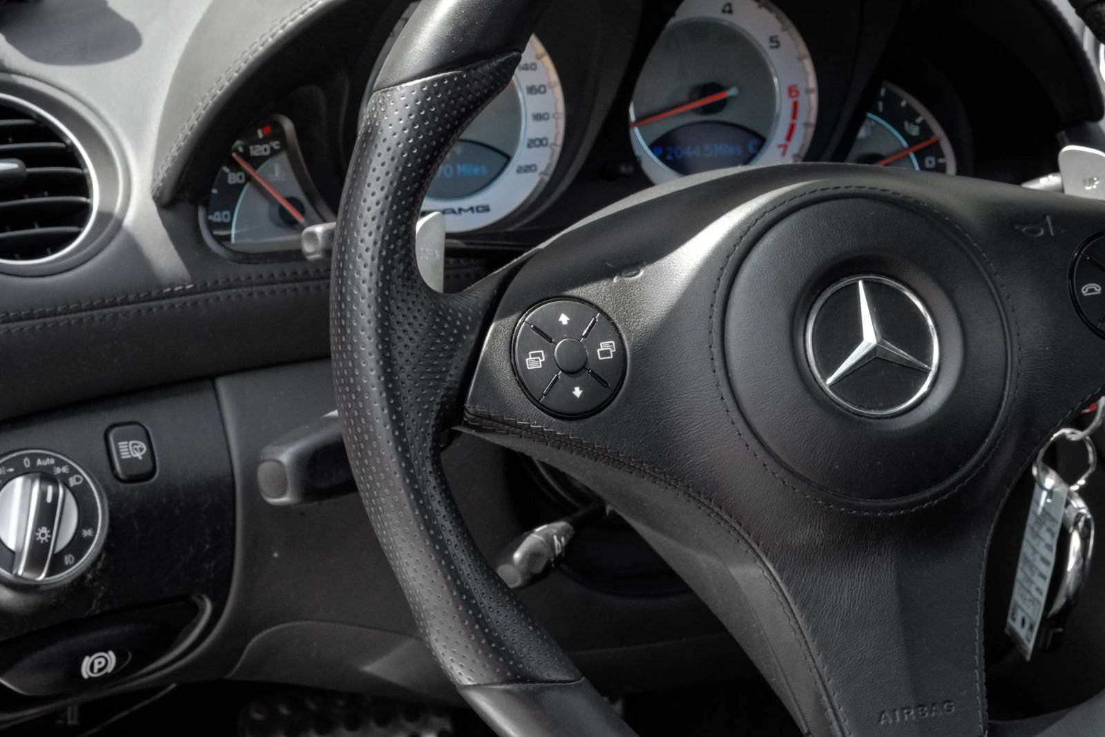 Used 2011 Mercedes-Benz SL 65 AMG image 17
