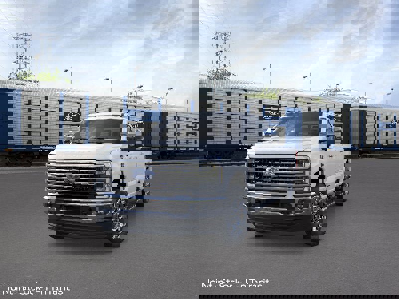 New 2026 Ford F250 4x4 Crew Cab Super Duty image 2