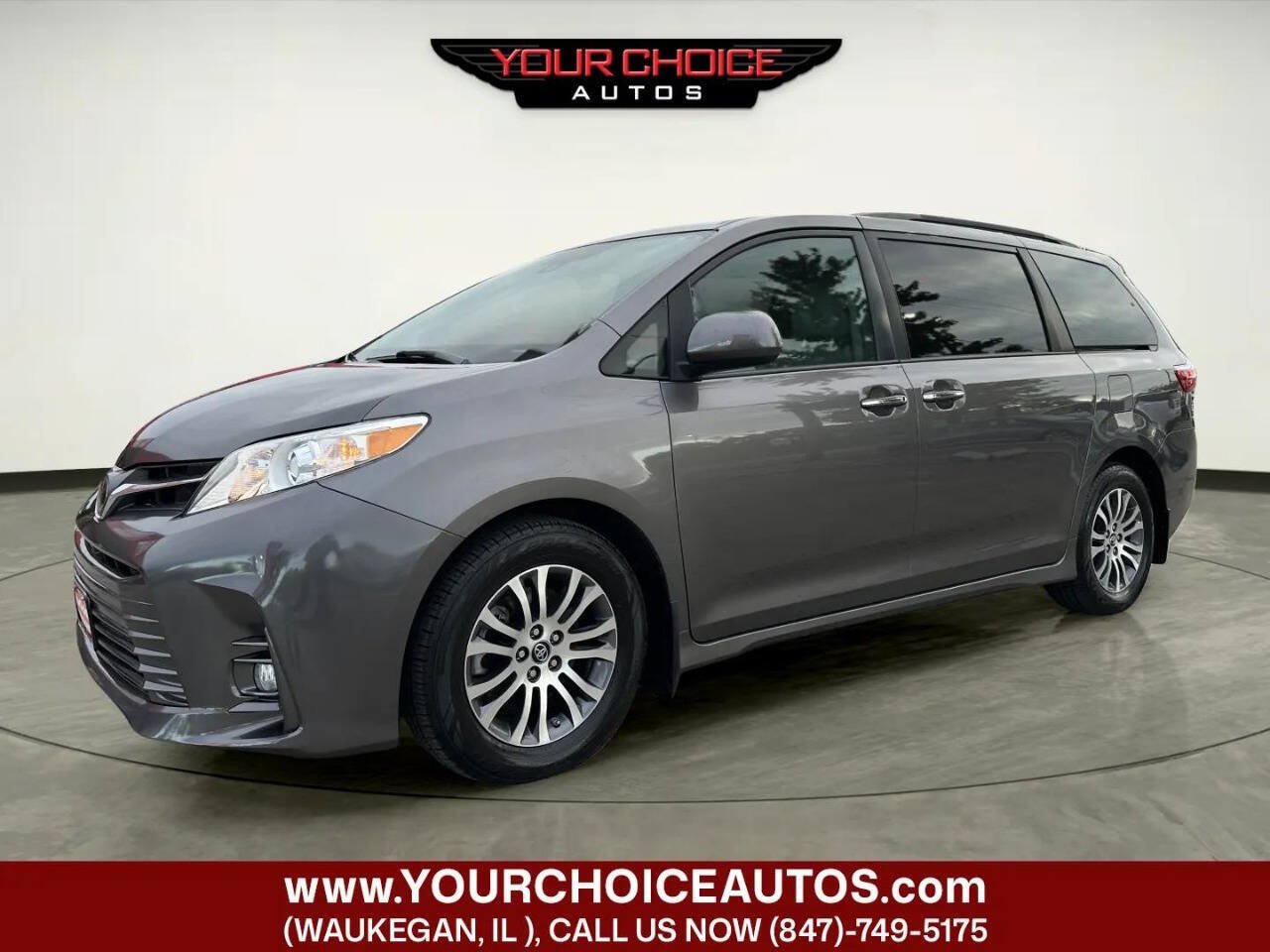 Used 2018 Toyota Sienna XLE w/ XLE Navigation Package