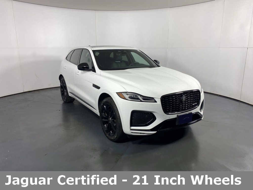 Used 2025 Jaguar F-PACE R-Dynamic S image 3