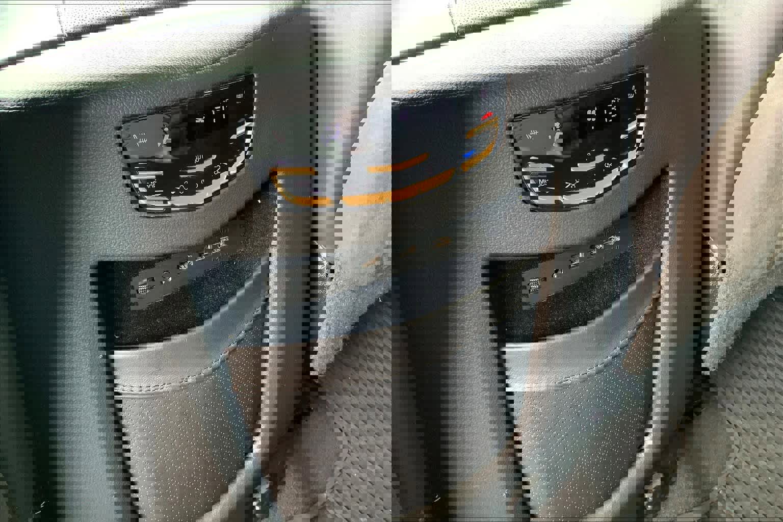 Used 2019 Cadillac Escalade Platinum image 36