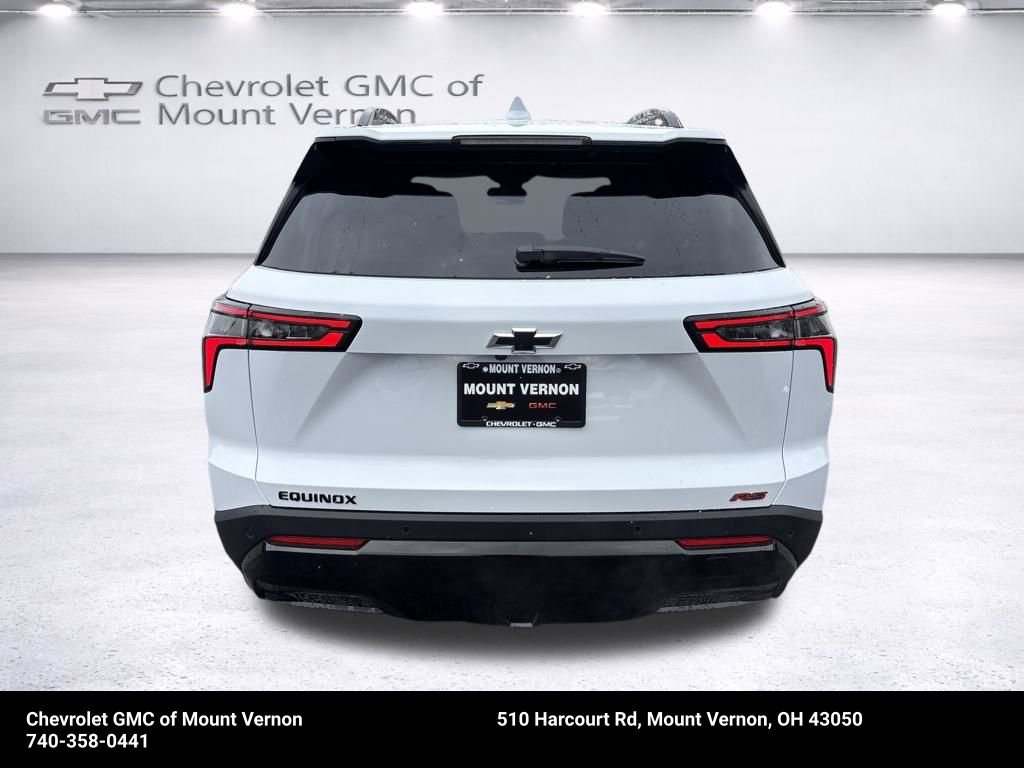 New 2026 Chevrolet Equinox RS w/ Convenience Package III FWD image 4