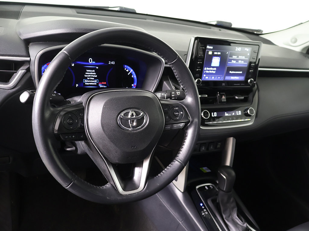 Used 2022 Toyota Corolla Cross XLE w/ Convenience Package AWD/4WD image 25