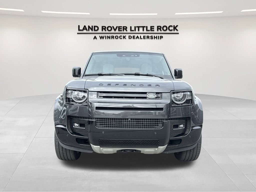 Used 2025 Land Rover Defender 110 V8 image 8