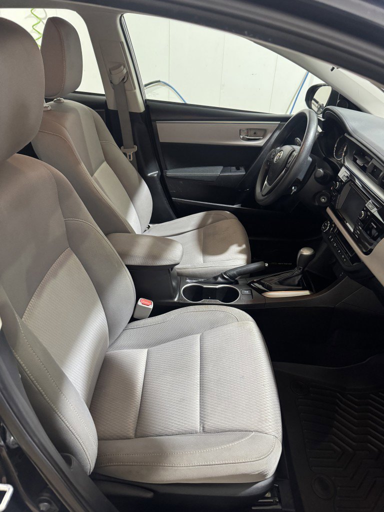 Used 2014 Toyota Corolla LE FWD image 6