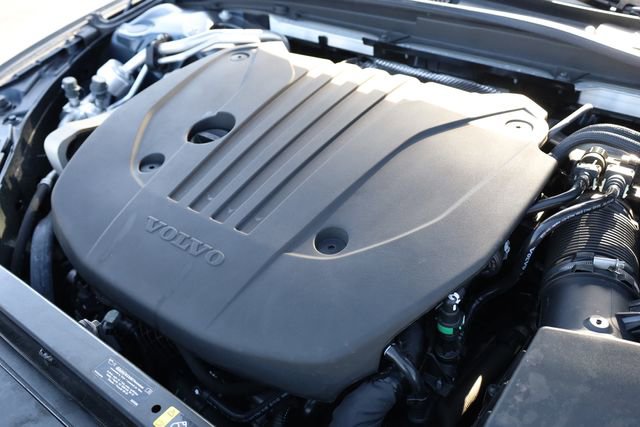 Used 2024 Volvo S60 B5 Core image 11