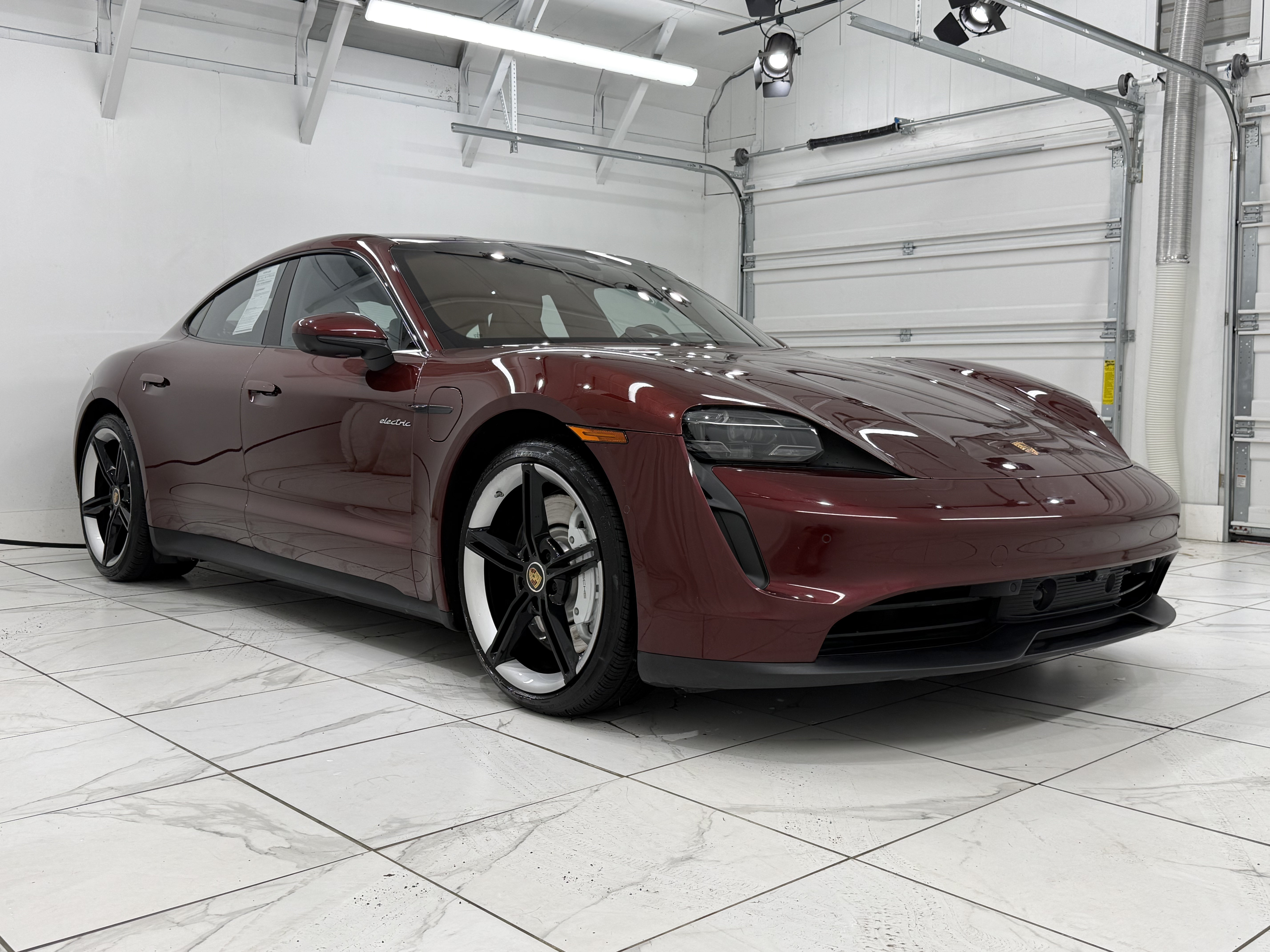 Certified 2022 Porsche Taycan 4S AWD/4WD image 10