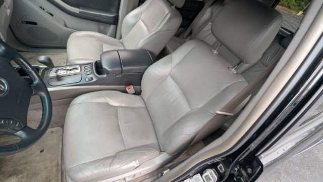 Used 2004 Toyota 4Runner Limited image 16