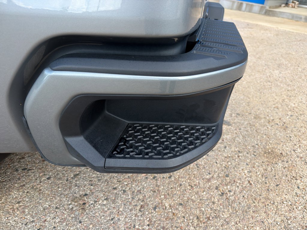 Used 2023 GMC Sierra 1500 Elevation image 30