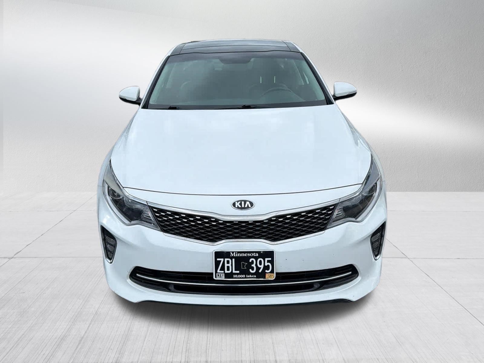 Used 2018 Kia Optima S w/ Option Group 020 FWD image 3
