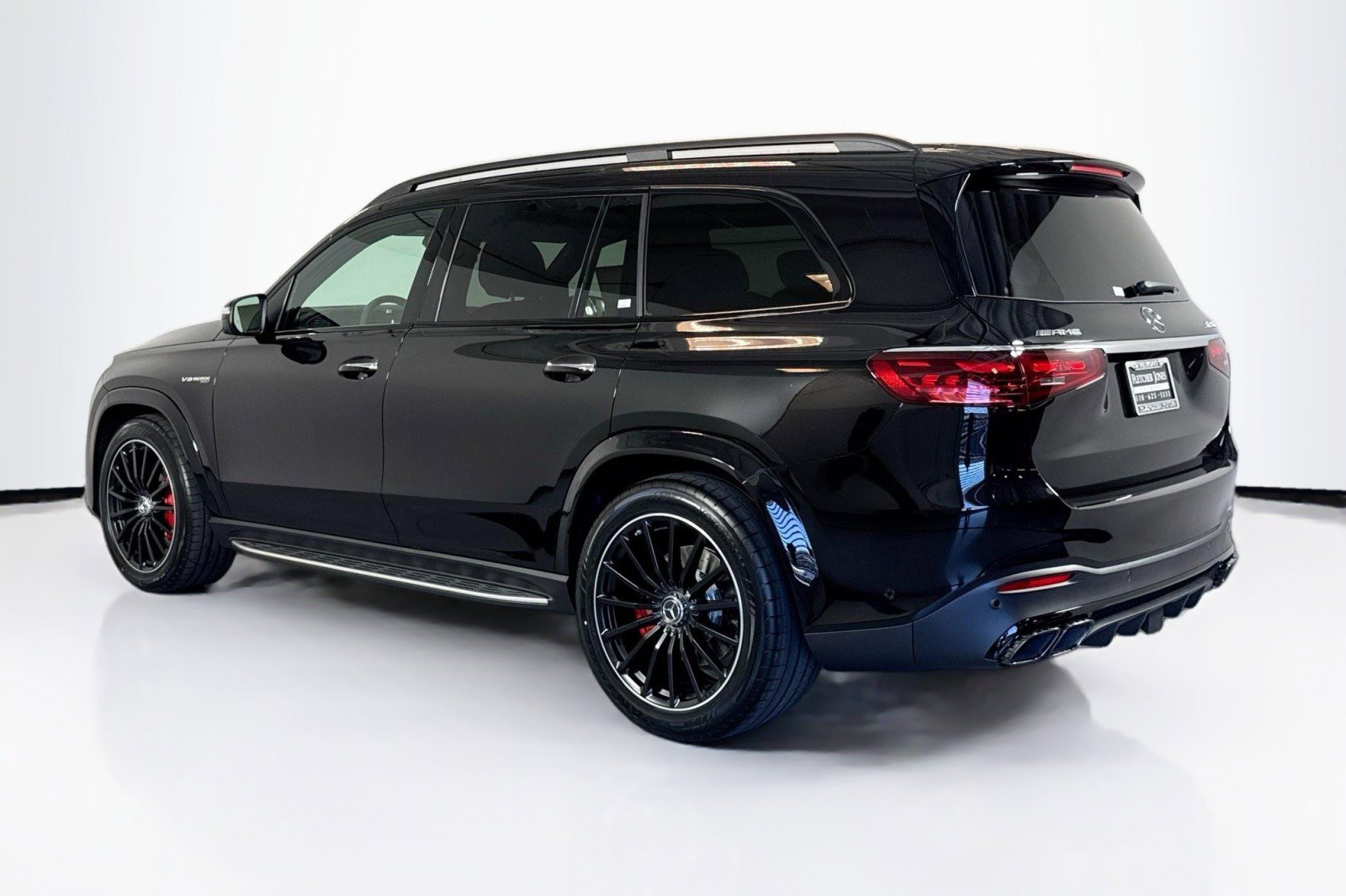 New 2026 Mercedes-Benz GLS 63 AMG 4MATIC image 7
