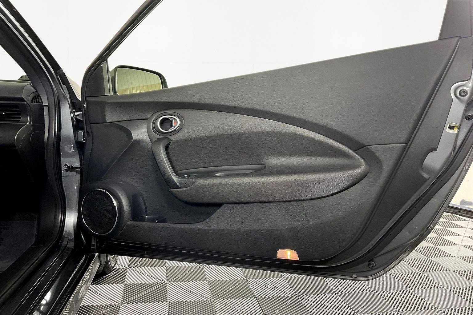 Used 2016 Honda CR-Z LX image 25
