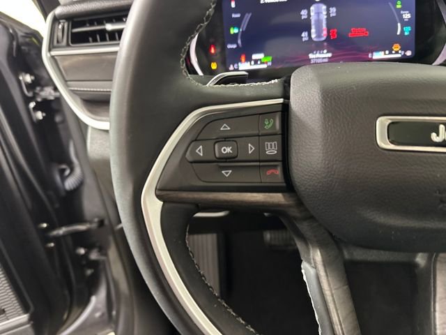 Used 2023 Jeep Grand Cherokee 4WD 4xe w/ Luxury Tech Group II image 15