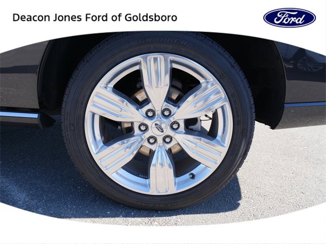 Certified 2023 Ford Expedition Platinum image 12