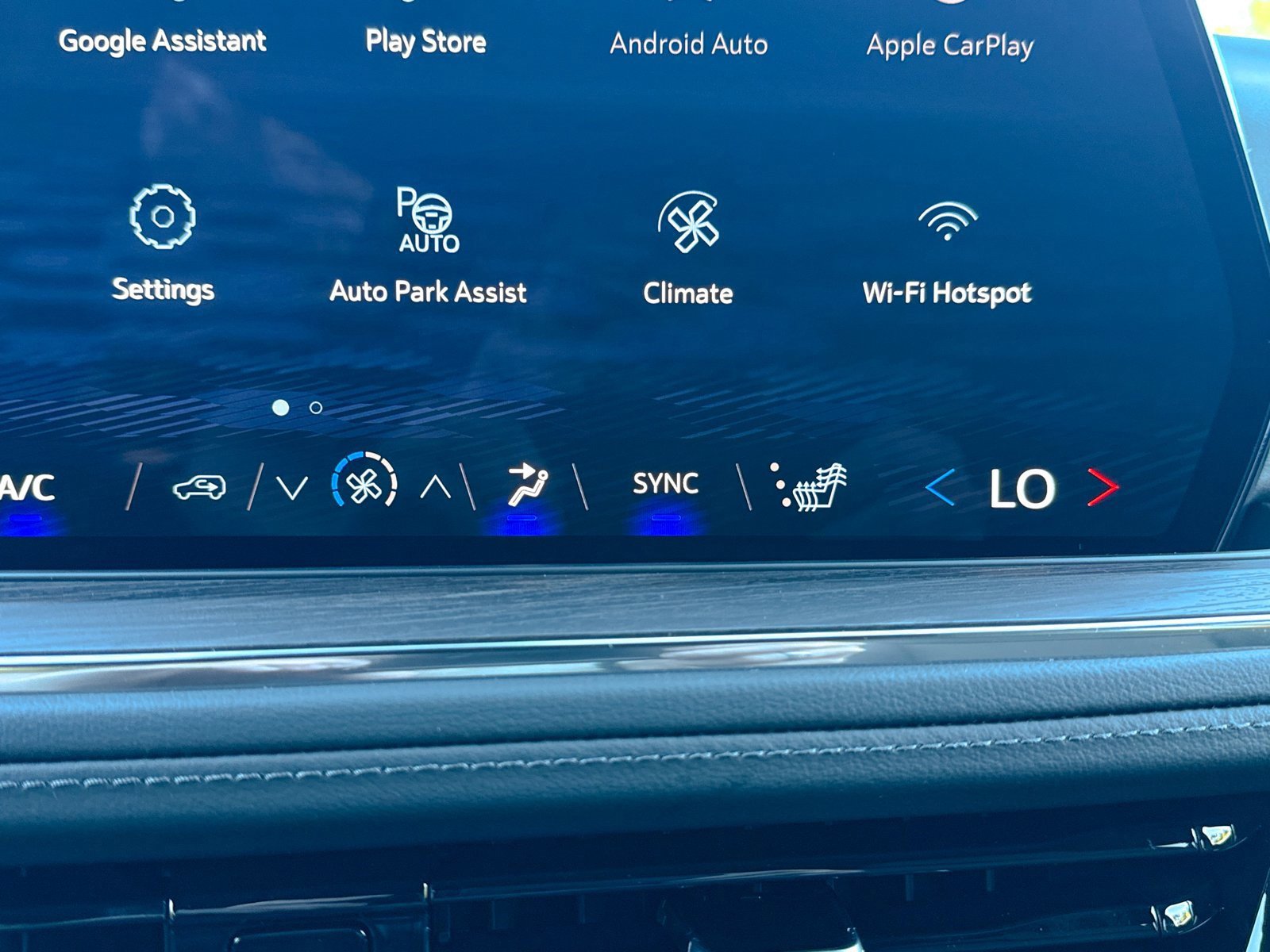 New 2026 Chevrolet Suburban LT image 31