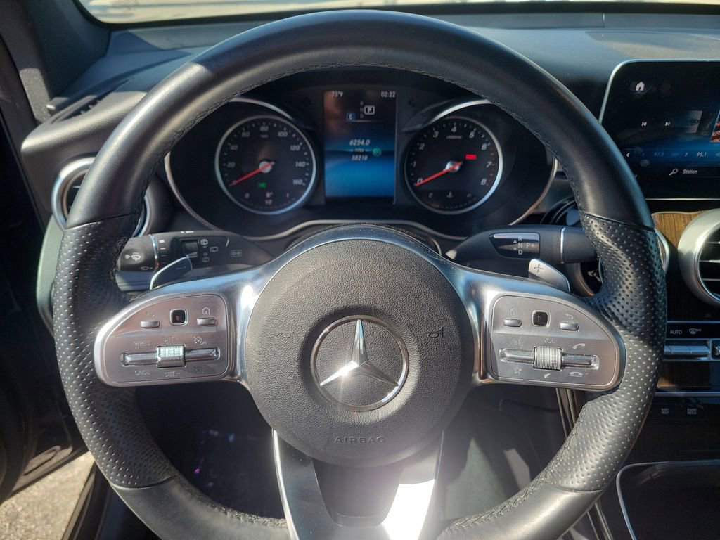 Used 2021 Mercedes-Benz GLC 300 image 23