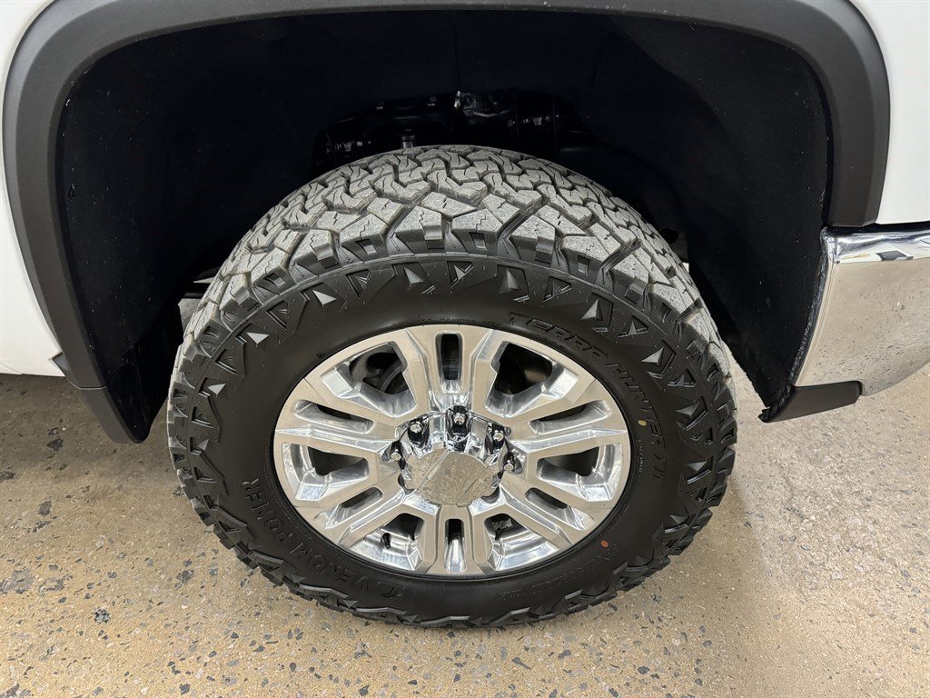 Used 2024 Chevrolet Silverado 2500 LT w/ All Star Edition image 19