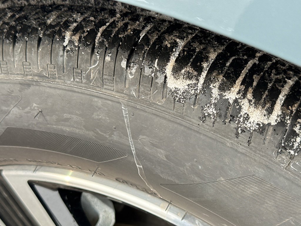 Used 2025 Nissan Sentra SV w/ All-Weather Package image 9