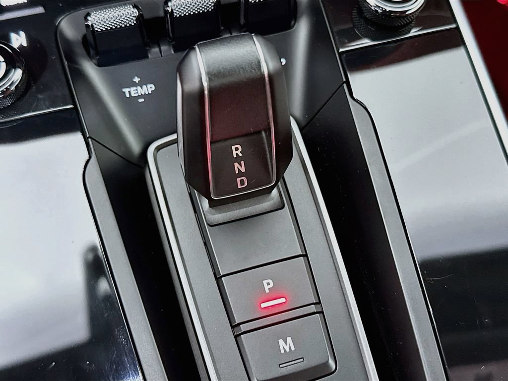 Certified 2022 Porsche 911 Turbo S AWD/4WD image 19