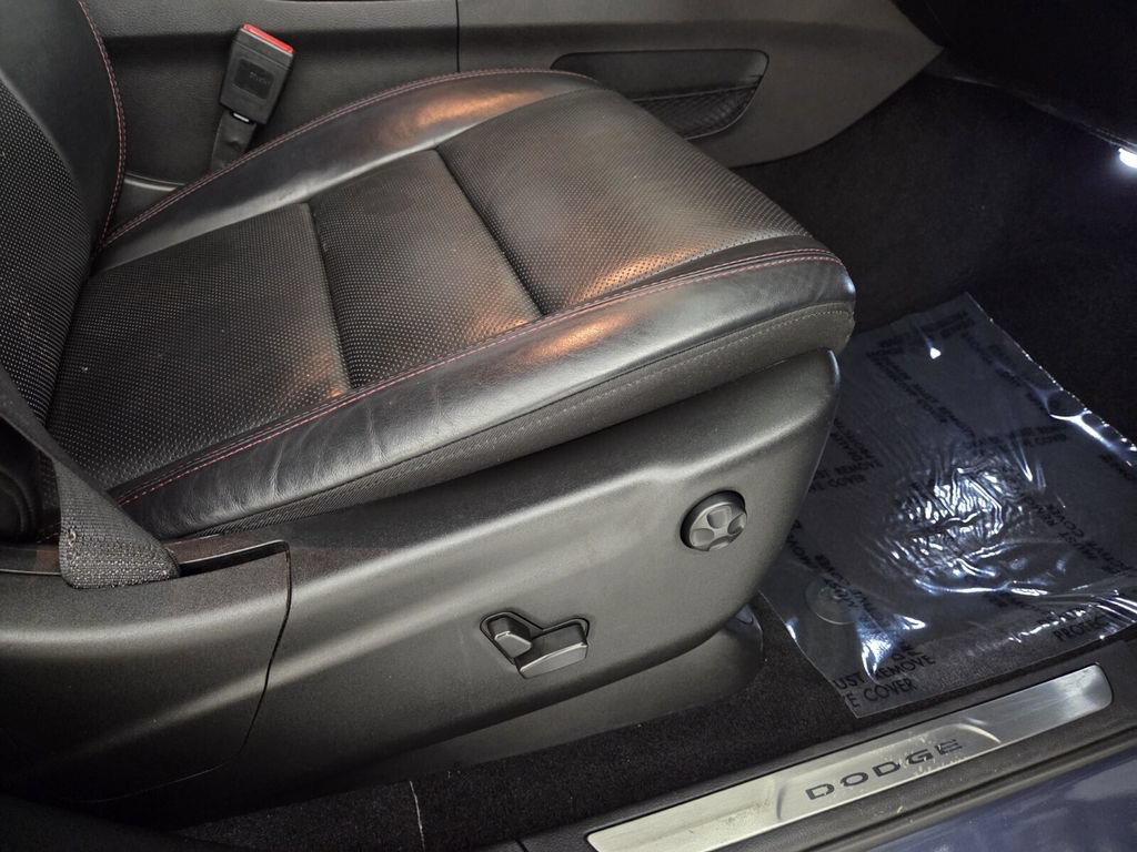 Used 2021 Dodge Durango R/T w/ Blacktop Package RWD image 33