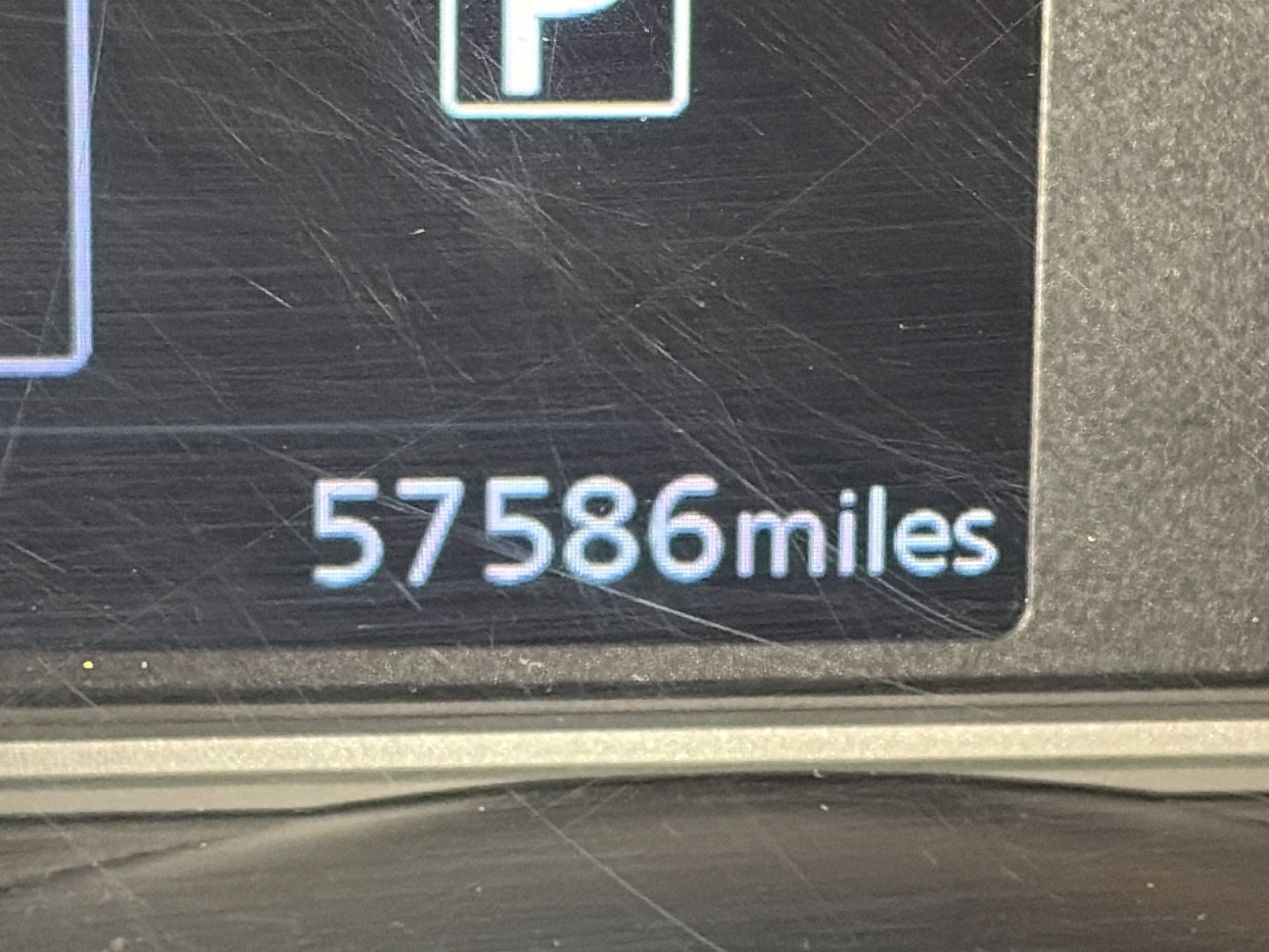 Used 2024 Nissan Versa SV FWD image 5