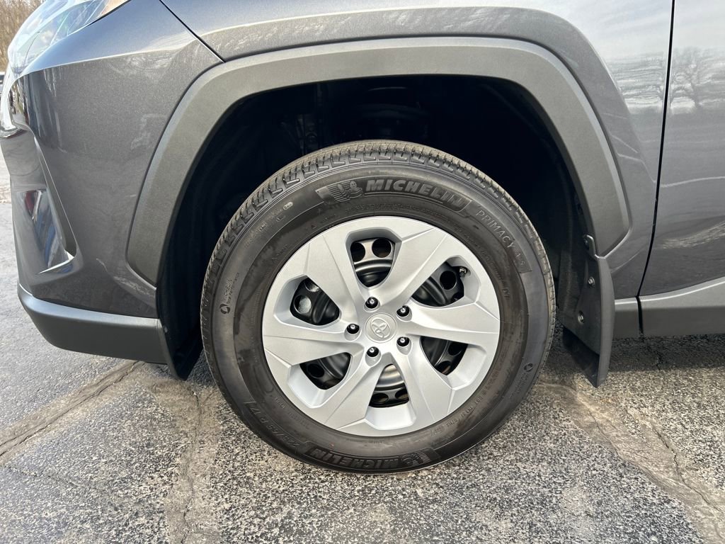 Certified 2025 Toyota RAV4 LE image 30