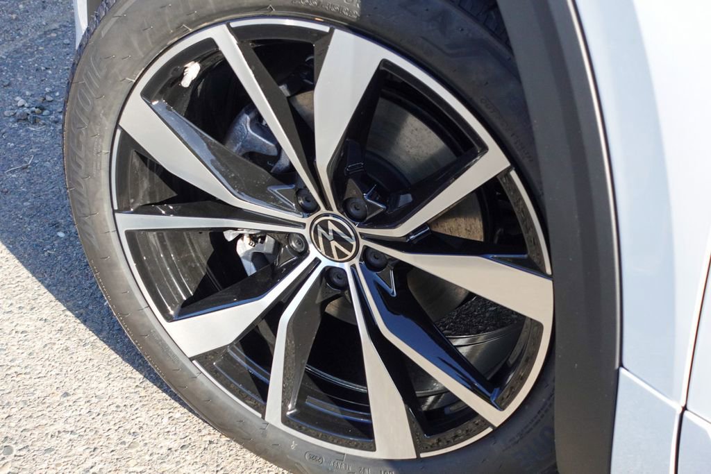 New 2026 Volkswagen Atlas SEL Premium R-Line image 11