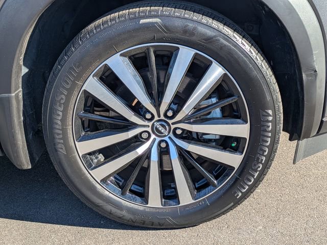 Used 2023 Nissan Pathfinder Platinum w/ Cargo Package AWD/4WD image 12