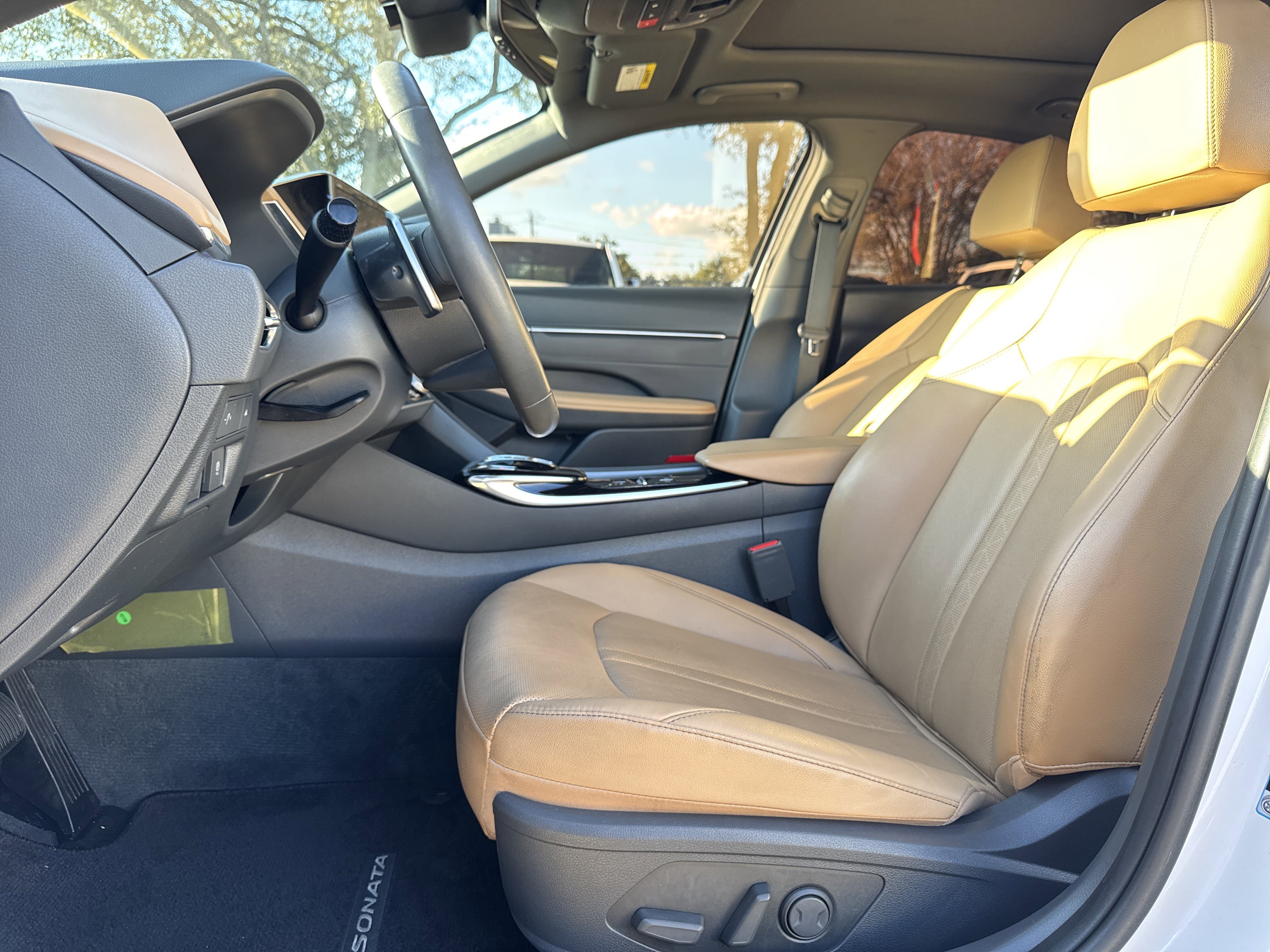 Used 2023 Hyundai Sonata Limited image 27