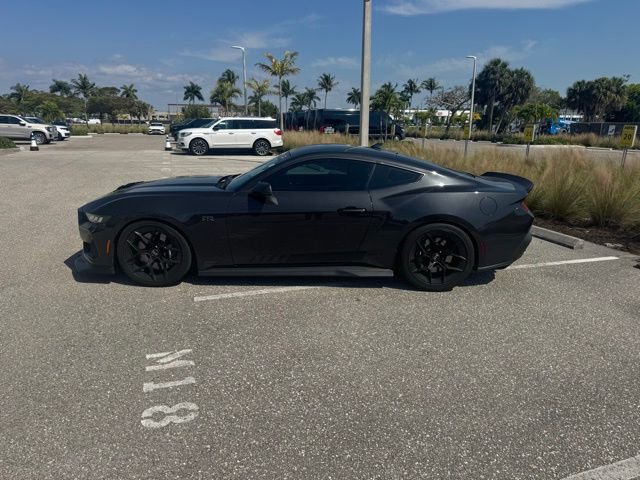 Used 2024 Ford Mustang GT Premium w/ GT Performance Package RWD image 10