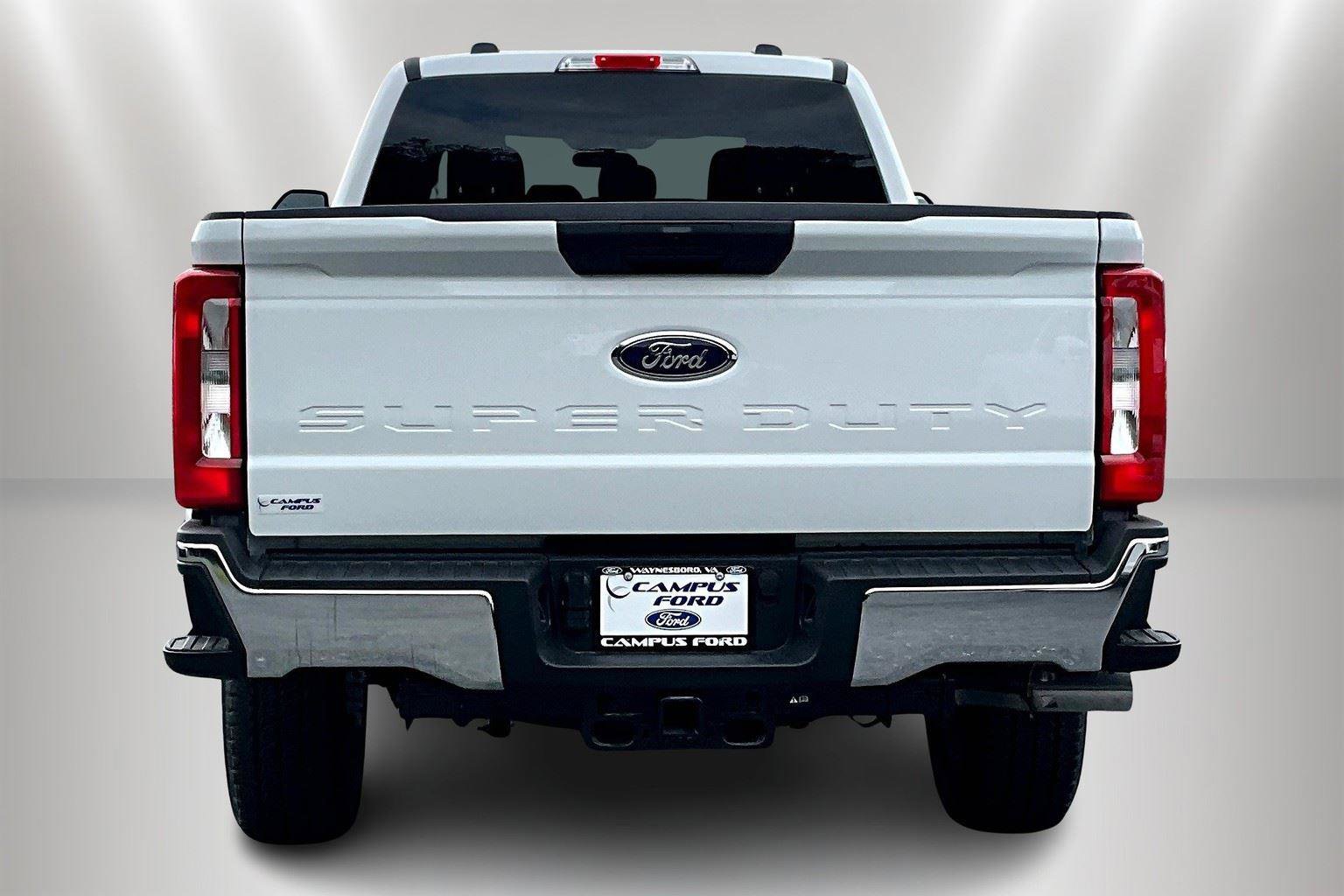 New 2025 Ford F350 XLT image 4