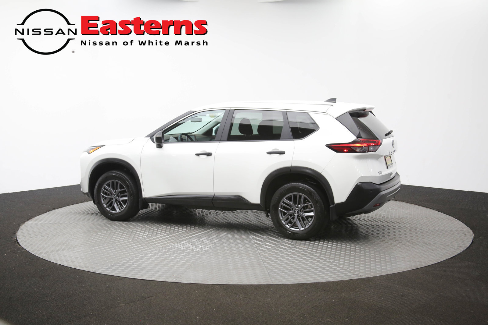 Used 2023 Nissan Rogue S AWD/4WD image 58