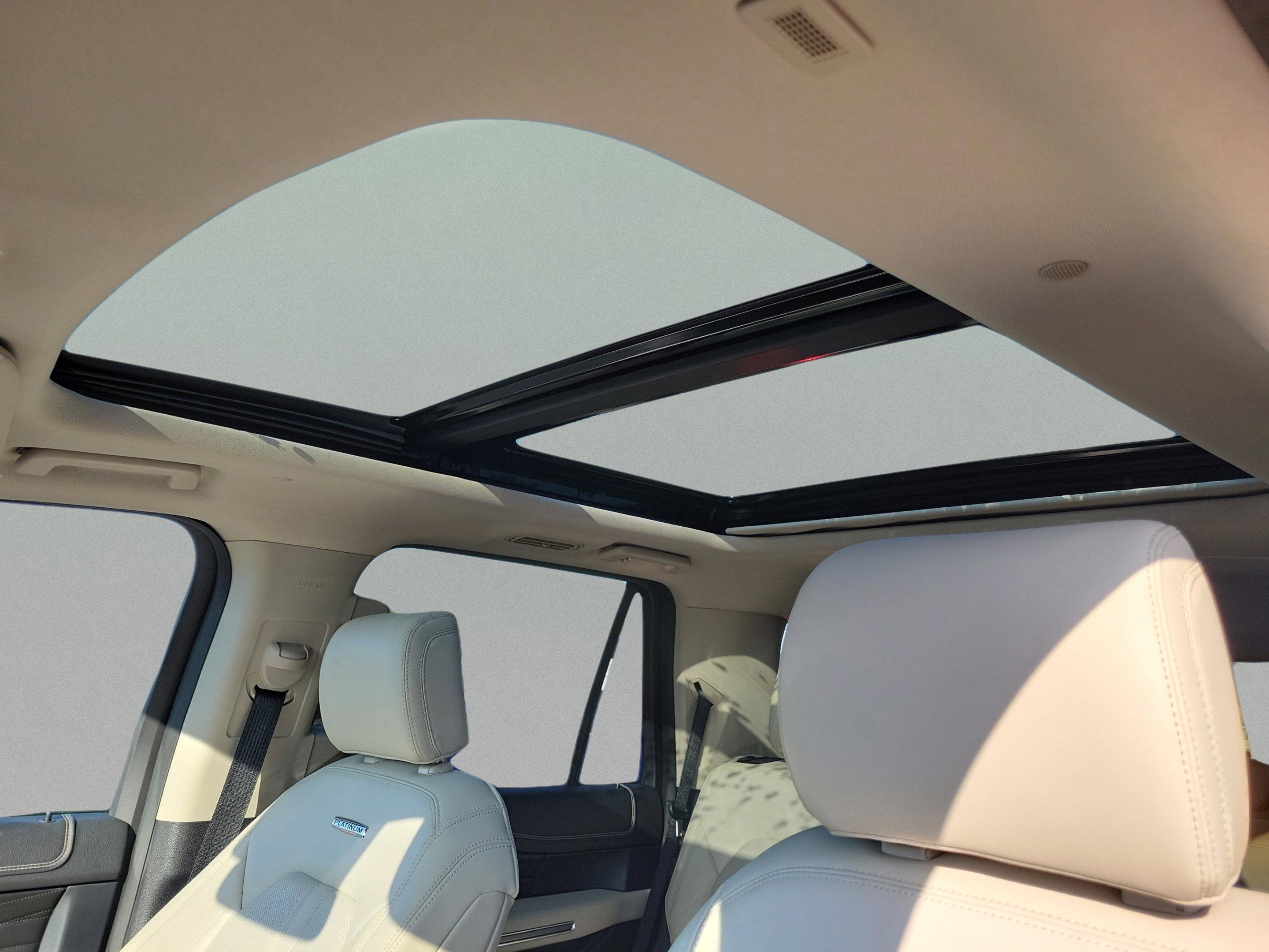 Used 2018 Ford Expedition Platinum image 33
