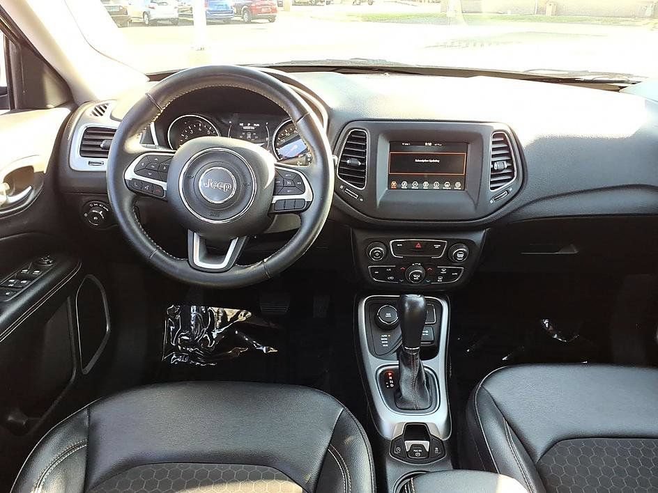 Used 2019 Jeep Compass Latitude AWD/4WD image 19