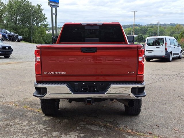 Used 2022 Chevrolet Silverado 2500 LTZ w/ LTZ Premium Package image 4