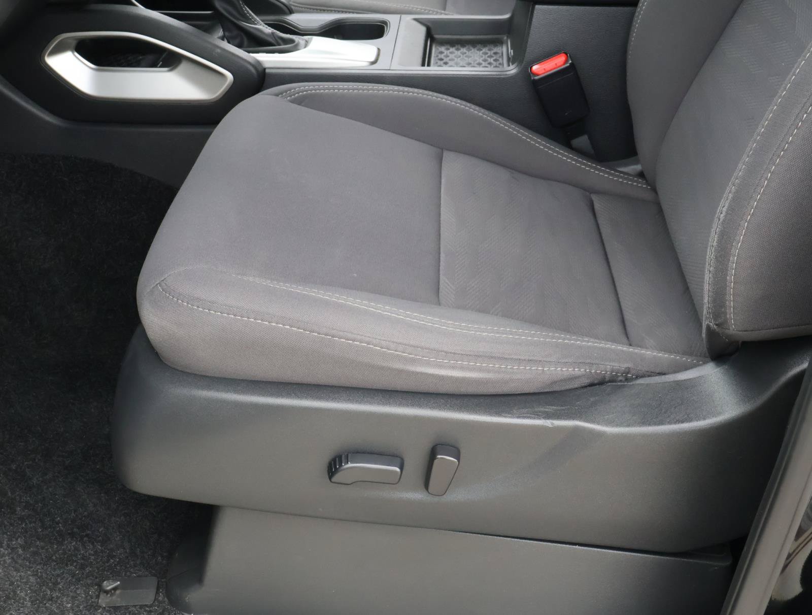 Used 2024 Nissan Frontier SV w/ Technology Package RWD image 14