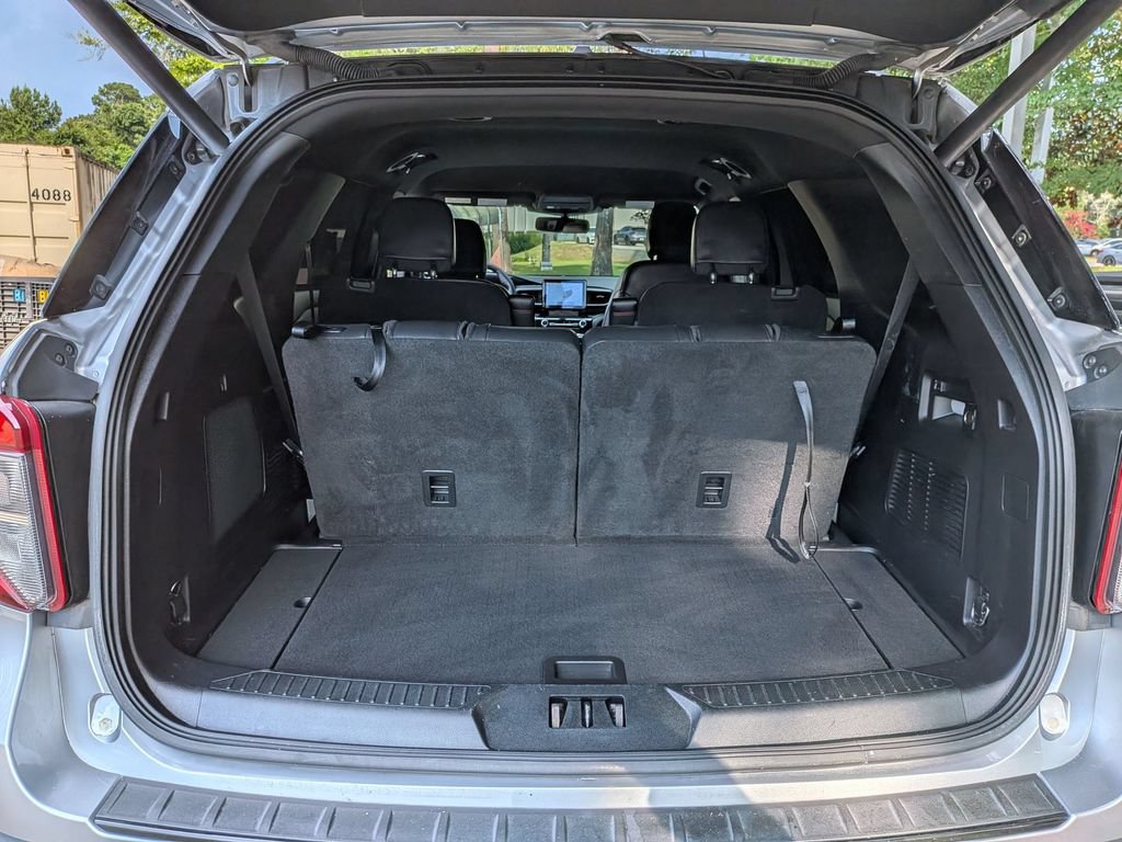 Used 2022 Ford Explorer ST-Line RWD image 28