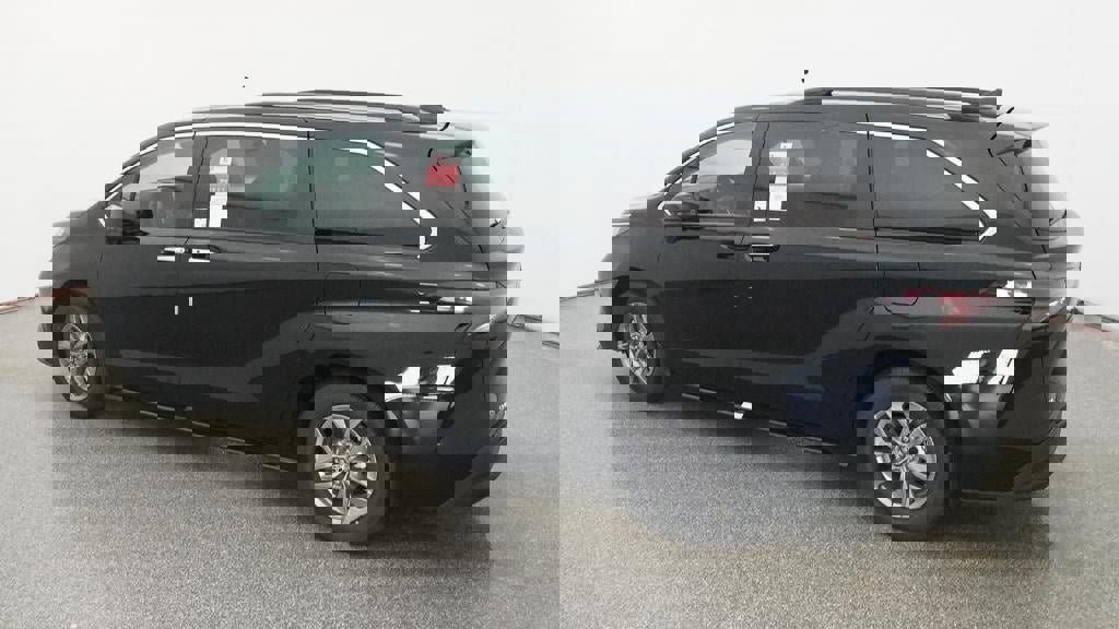 New 2026 Toyota Sienna XLE image 4