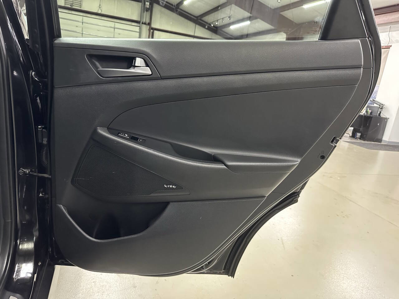 Used 2017 Hyundai Tucson Limited w/ Limited Ultimate Package 03 image 14