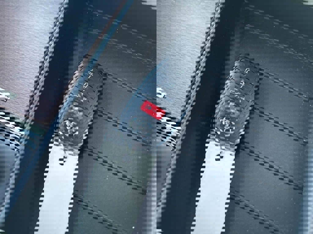 Used 2023 Toyota Sequoia Capstone image 27