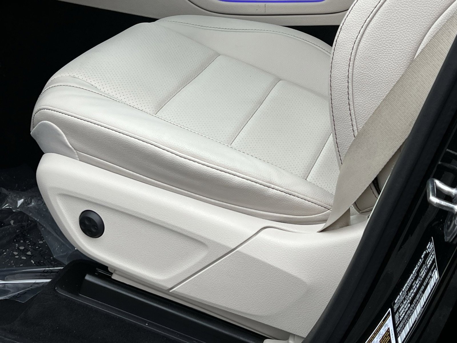 Certified 2023 Mercedes-Benz GLS 450 4MATIC image 12