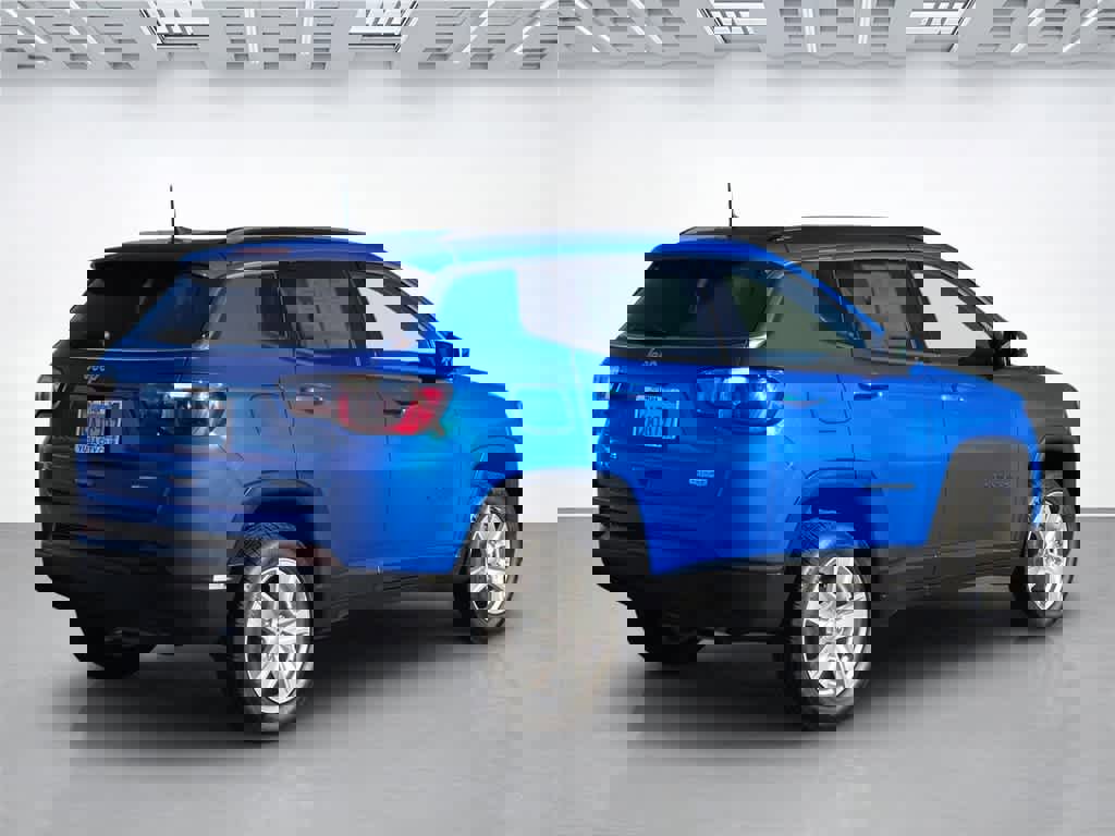 Used 2022 Jeep Compass Latitude image 5