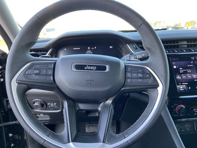 Used 2024 Jeep Grand Cherokee Laredo image 35