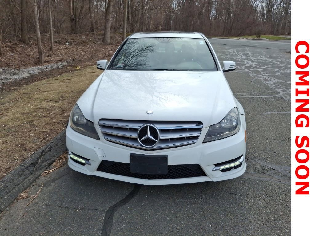 Used 2014 Mercedes-Benz C 300 4MATIC Sedan image 3