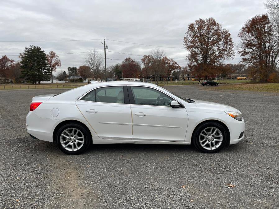 Used 2016 Chevrolet Malibu LT image 8